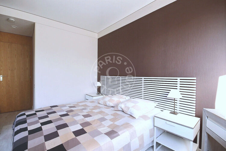 Camera da letto - 1 locale arredato - Parigi 75015 - 12656