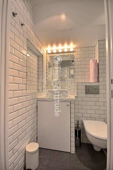 Casa de banho Apartamento mobilado - 22m²  - 1 quarto - Montmartre / Place des Abbesses - Paris
