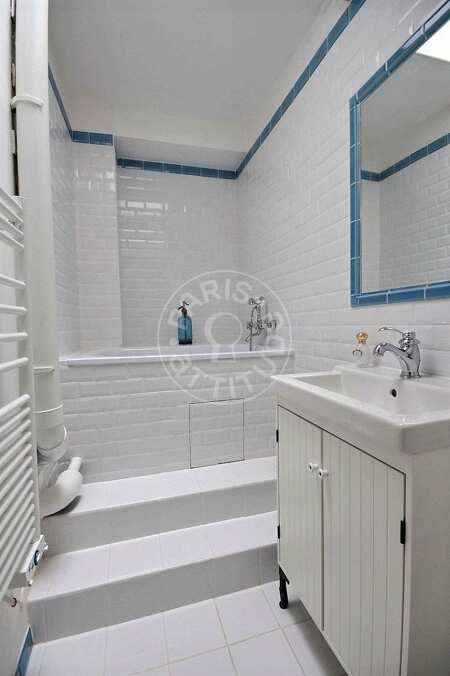 Salle de bain Appartement meublé - 30m²  - 1 chambre - Avenue Foch - Paris