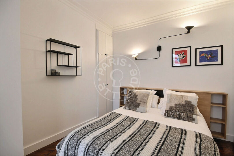 1 dormitorio amueblado - París 75009 - 12724