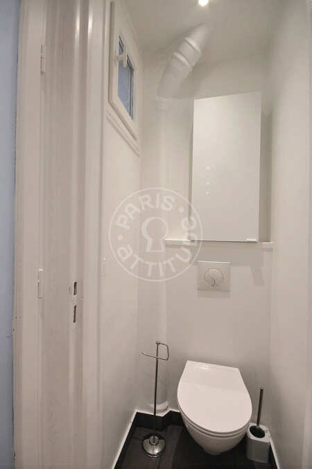 Inodoro Piso amueblado - 45m²  - 1 dormitorio - Poissonnière - París