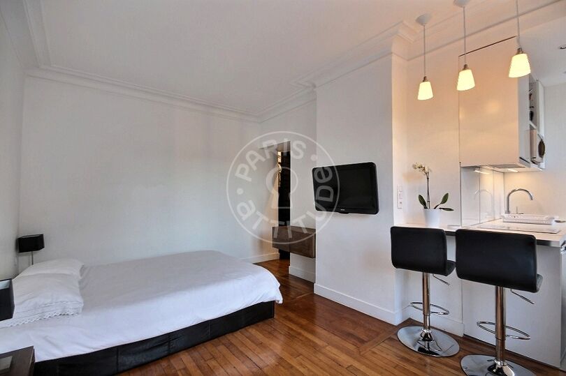 Furnished studio - Paris 75015 - 12726