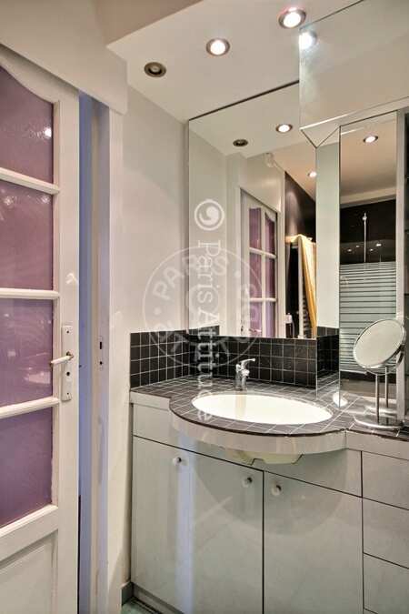 Casa de banho Apartamento mobilado - 68m²  - 2 quartos - Place des Vosges - Paris