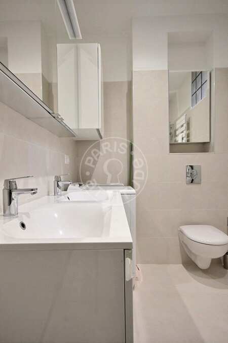 Salle de bain Studio meublé - 42m²  - Arc de Triomphe - Paris