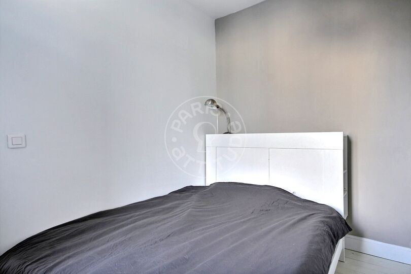 1 locale arredato - Parigi 75010 - 12790