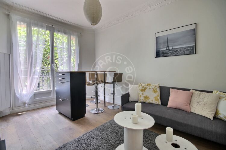 Salón - 2 dormitorios amueblado - París 75020 - 12816