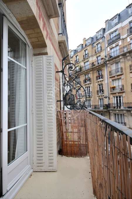 Balcón Piso amueblado - 50m²  - 2 dormitorios - Gambetta - París