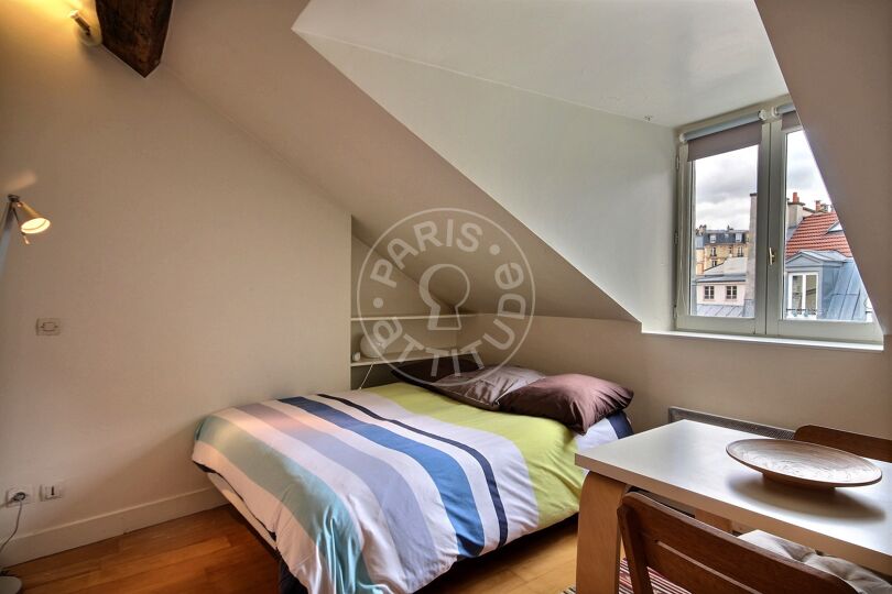 1 locale arredato - Parigi 75011 - 12829