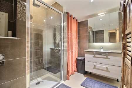 Baño Piso amueblado - 32m²  - 1 dormitorio - Alésia - París