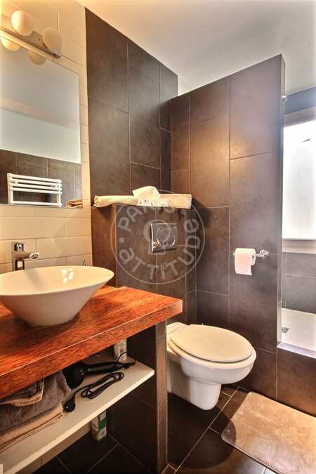 Casa de banho Quitinete mobilado - 28m²  - Sacré-Cœur - Paris