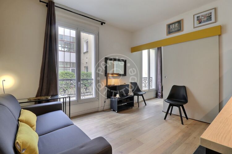 Salotto - 1 locale arredato - Parigi 75011 - 12878
