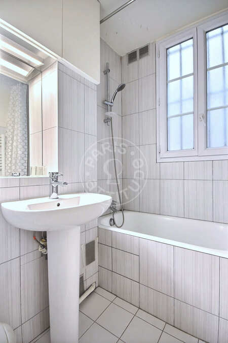 Bagno Appartamento arredato - 60m²  - 1 locale - Ecole Militaire / Unesco / Duroc - Parigi