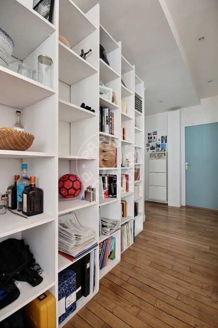 Entrance Furnished apartment - 60m²  - 1 bedroom - Grands Boulevards / Bonne Nouvelle - Paris