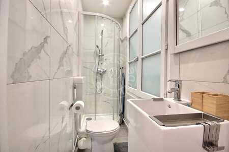 Badezimmer Möblierte alkovenwohnung - 25m²  - Bourse - Paris