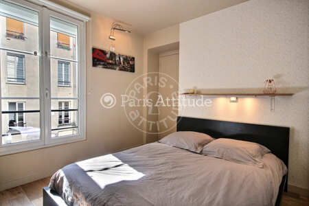 Bedroom Furnished apartment - 52m²  - 2 bedrooms - Grands Magasins / La Fayette - Paris