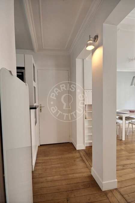 Entrance Furnished apartment - 50m²  - 1 bedroom - Latin / Saint-Michel - Paris