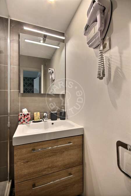 Casa de banho Duplex mobilado - 32m²  - 1 quarto - Place Monge - Paris