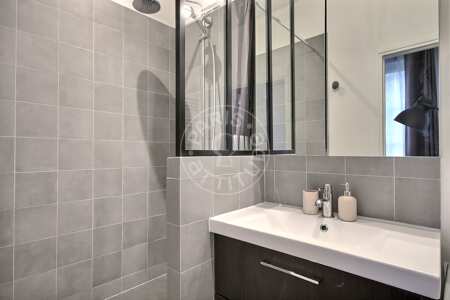 Salle de bain Appartement meublé - 34m²  - 1 chambre - Centre George Pompidou - Paris