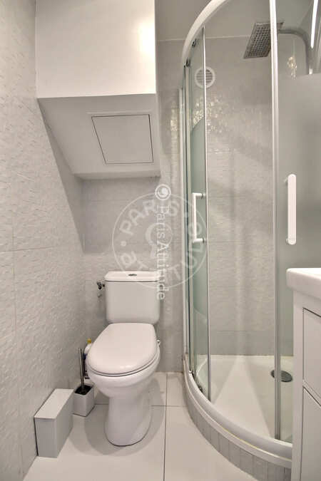 Salle de bain Appartement meublé - 30m²  - 1 chambre - Tour Eiffel - Paris