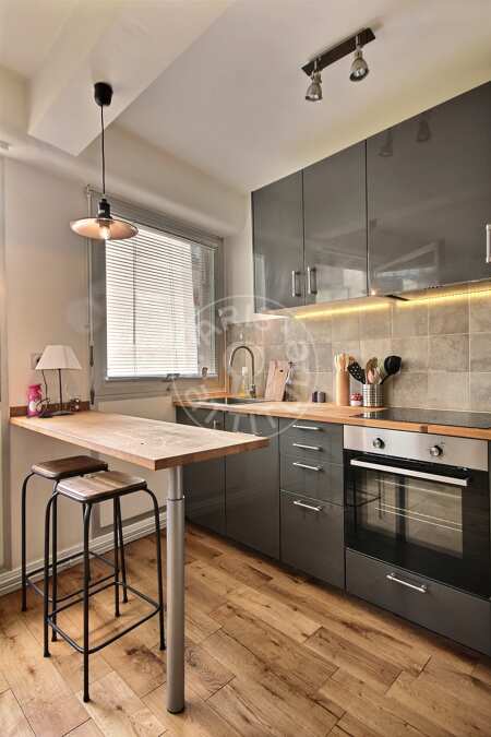Cuisine Studio meublé - 29m²  - Arc de Triomphe - Paris