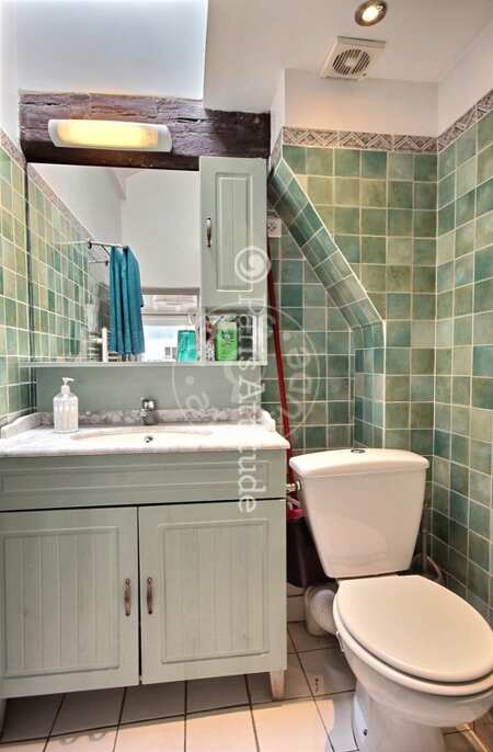 Casa de banho Quitinete mobilado - 28m²  - Musée Picasso - Paris