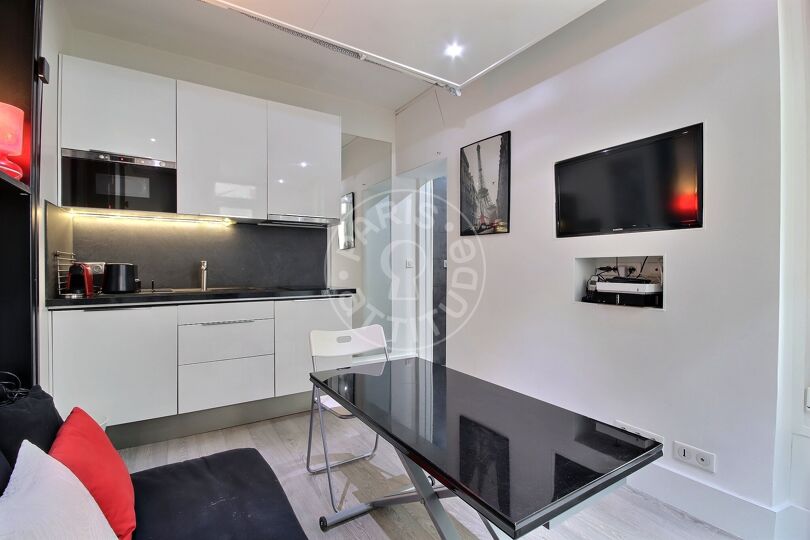 Monolocale arredato - Parigi 75007 - 12989