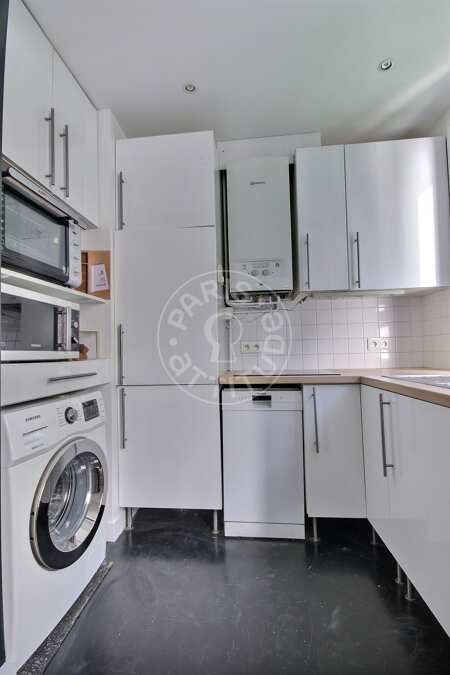 Kitchen Furnished apartment - 38m²  - 1 bedroom - Jules Joffrin - Mairie du 18ème - Paris