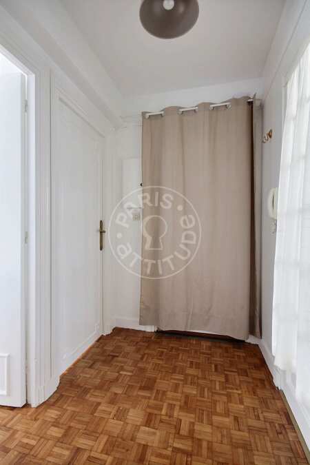 Entrée Appartement meublé - 64m²  - 3 chambres - Buttes-Chaumont - Paris