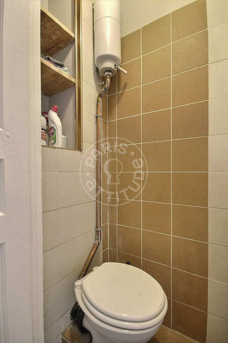 Toilettes Studio meublé - 17m²  - Moulin Rouge / Pigalle - Paris