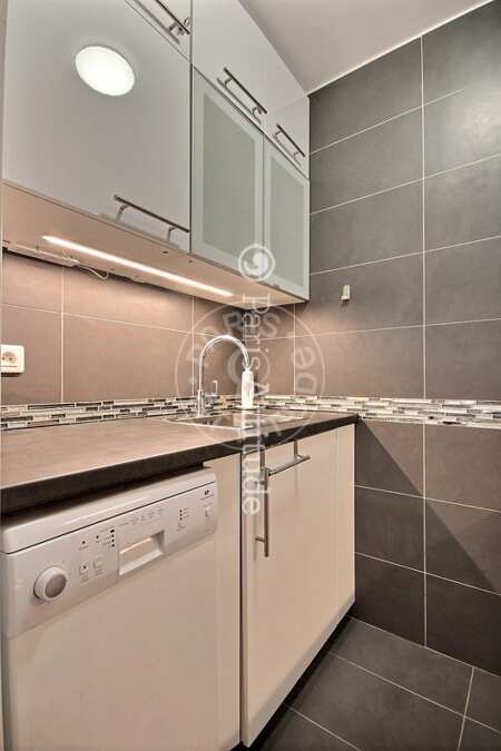 Cuisine Appartement meublé - 47m²  - 1 chambre - Pyramides / Palais Royal - Paris
