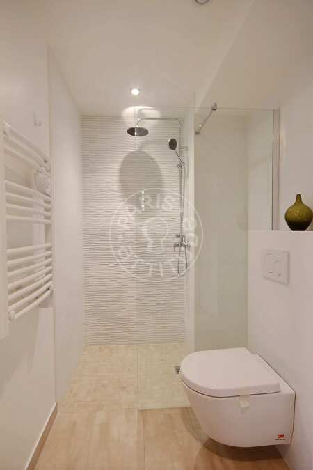 Salle de bain Appartement meublé - 34m² - 1 chambre - Montparnasse - Paris