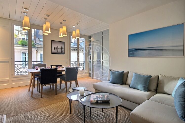 Living room - Furnished 3 bedrooms - Paris 75001 - 13041