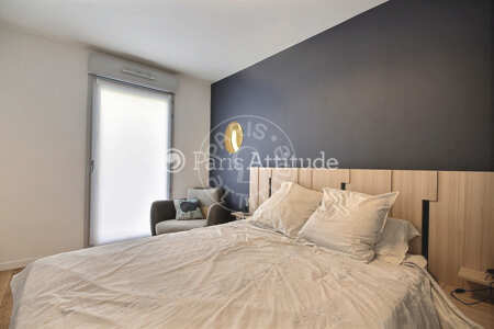 Bedroom Furnished apartment - 44m² - 1 bedroom - Belleville - Paris