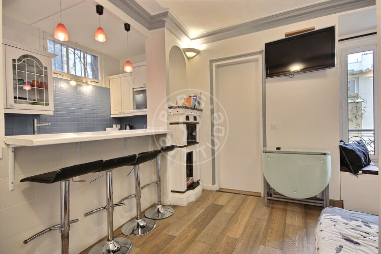 Living room - Furnished 1 bedroom - Paris 75018 - 13054
