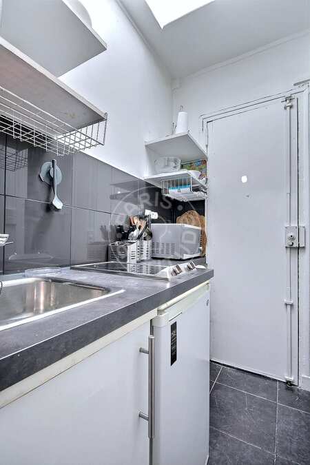 Cuisine Studio meublé - 15m²  - Strasbourg Saint-Denis - Paris
