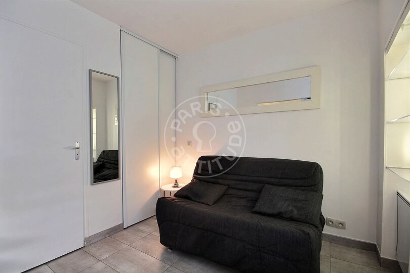 Quitinete mobiliado - Paris 75012 - 13060