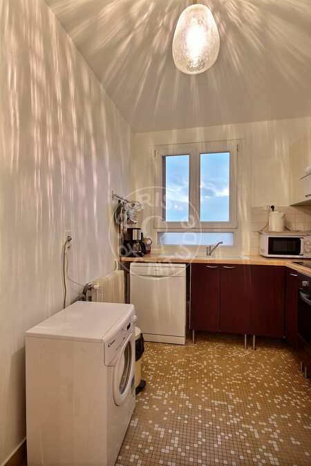 Kitchen Furnished apartment - 93m²  - 2 bedrooms - Issy-les-Moulineaux