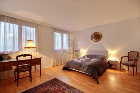 Bedroom Furnished apartment - 93m²  - 2 bedrooms - Issy-les-Moulineaux