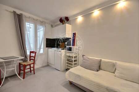 Salón Estudio amueblado - 15m²  - Poissonnière - París