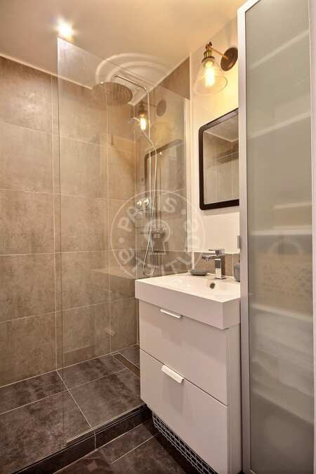 Casa de banho Quitinete mobilado - 34m²  - Porte Maillot / Palais des Congrès - Paris