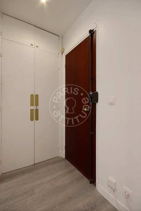 Ingresso Monolocale arredato - 26m²  - Victor Hugo - Parigi