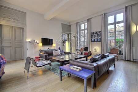 Wohnzimmer Möblierte wohnung - 195m²  - 3 Zimmer - Saint-Paul - Paris