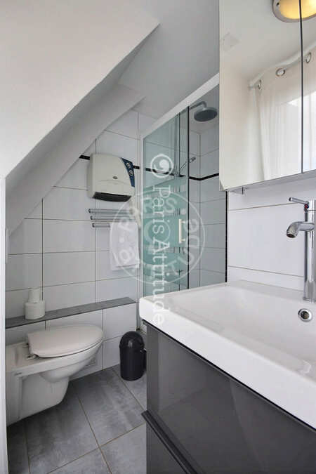 Salle de bain Studio meublé - 24m²  - Porte de Versailles - Paris