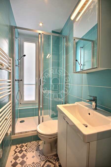 Casa de banho Quitinete mobilado - 16m² - Guy Môquet - Paris