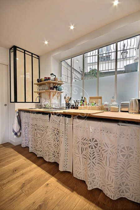Kitchen Furnished apartment - 25m²  - 1 bedroom - Sacré-Cœur - Paris