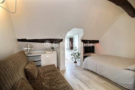 Living room Furnished studio - 27m² - Hôtel de Ville - Paris