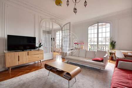 Sala Apartamento mobilado - 190m²  - 4 quartos - Moulin Rouge / Pigalle - Paris