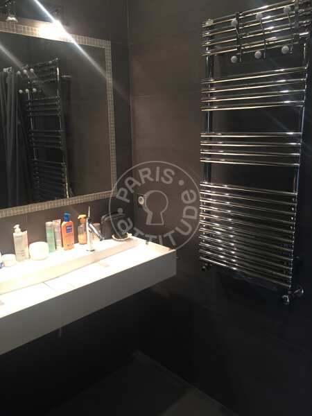 Casa de banho Apartamento mobilado - 190m²  - 4 quartos - Moulin Rouge / Pigalle - Paris