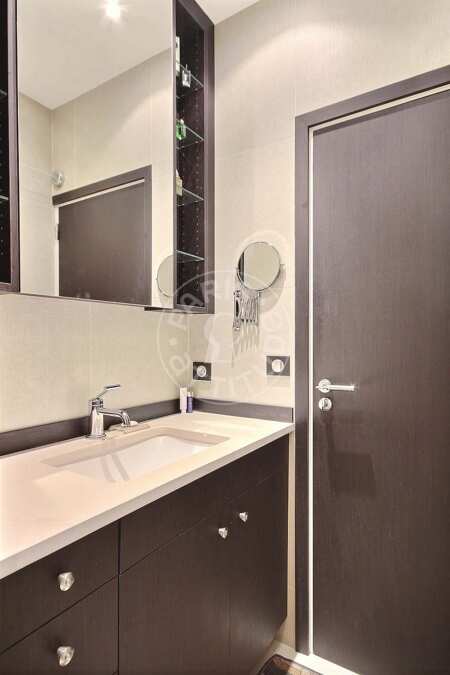 Bathroom Furnished studio alcove - 42m²  - Avenue Foch - Paris