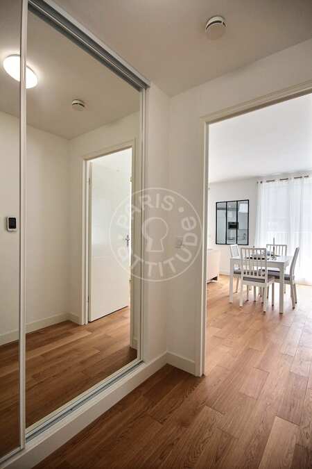 Entrance Furnished apartment - 53m²  - 1 bedroom - Batignolles - Paris